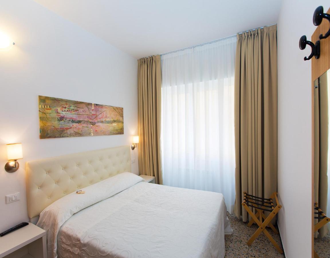 Hotel Maine Finale Ligure Luaran gambar