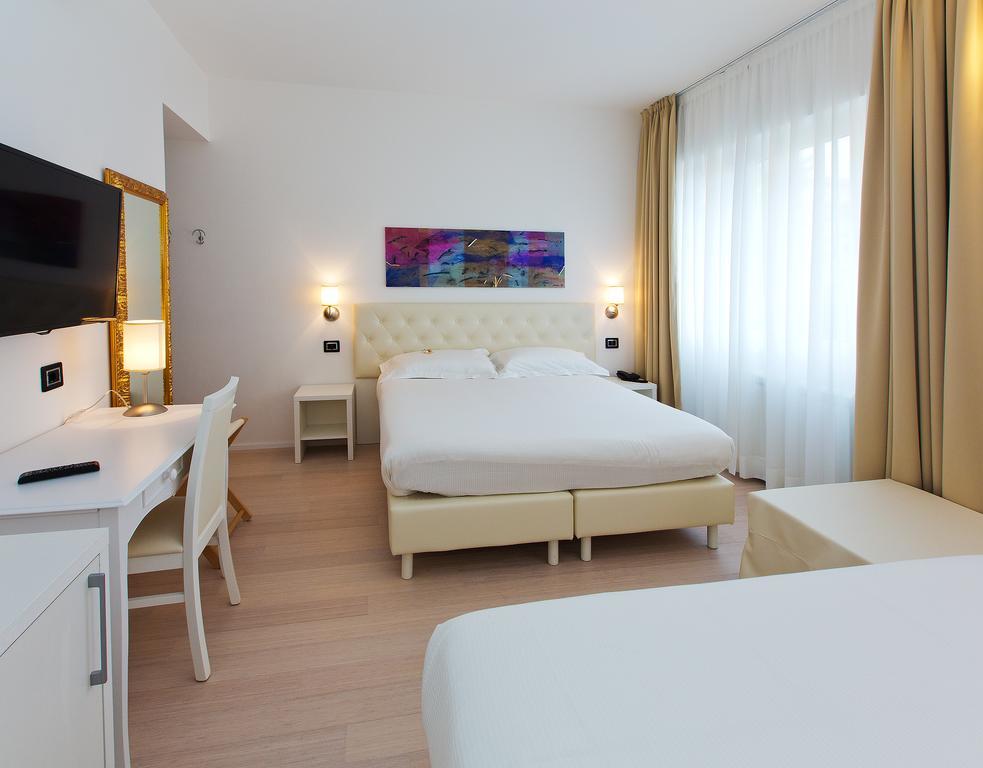 Hotel Maine Finale Ligure Luaran gambar