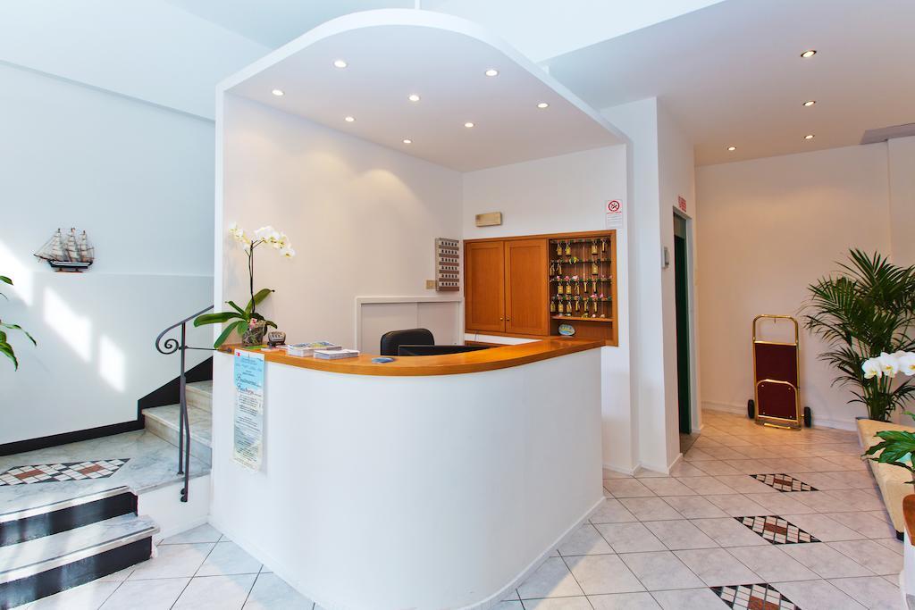 Hotel Maine Finale Ligure Luaran gambar